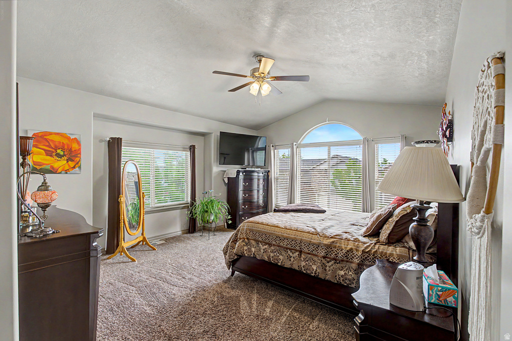 266 E TWIN BRIDGES LN Midvale, UT 84047