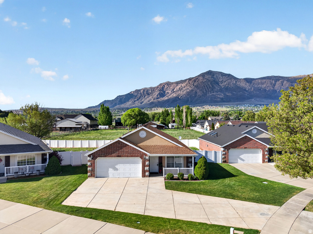 2465 N DORCHESTER AVE Harrisville, UT 84414