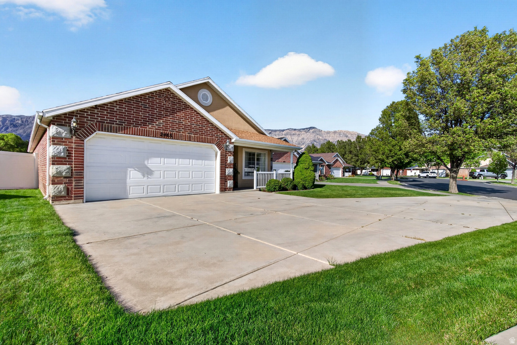 2465 N DORCHESTER AVE Harrisville, UT 84414
