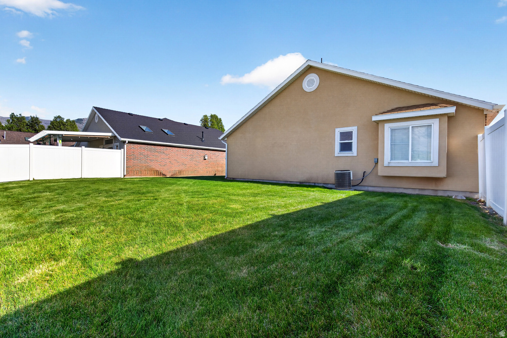 2465 N DORCHESTER AVE Harrisville, UT 84414