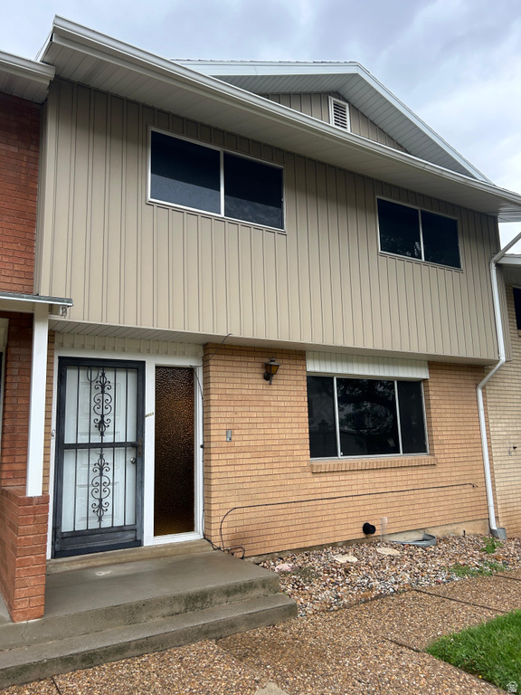 4033 S 875 E #16 Ogden, UT 84403