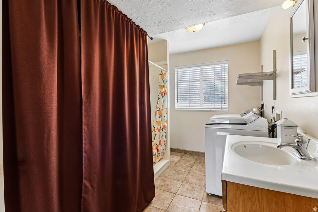 2896 W 6000 S Roy, UT 84067