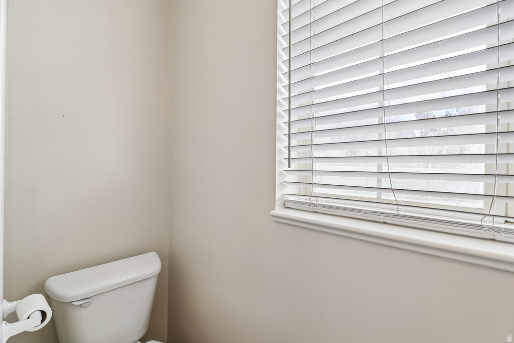 2896 W 6000 S Roy, UT 84067