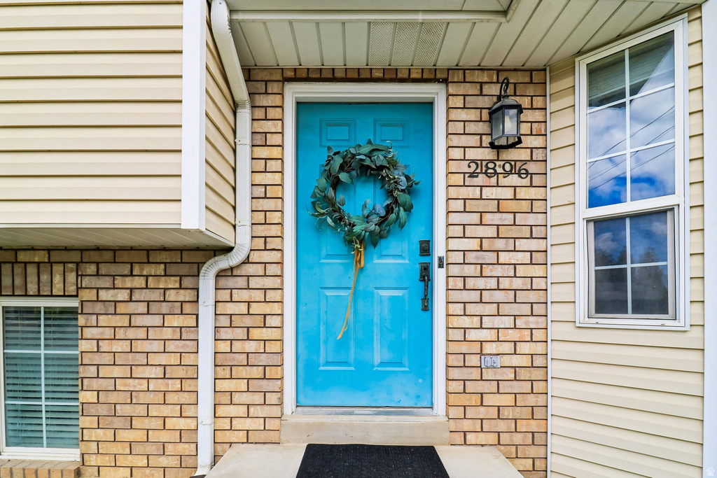 2896 W 6000 S Roy, UT 84067