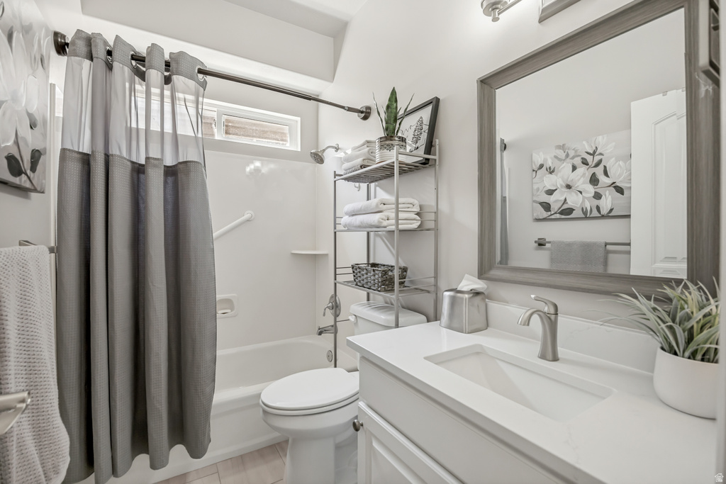 1566 E FAIRWAY RIDGE RD Draper, UT 84020