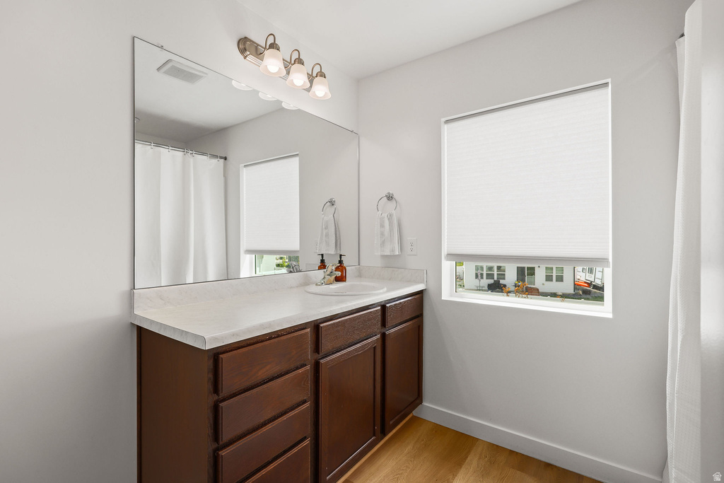 5197 N FOLKSTONE DR Eagle Mountain, UT 84005