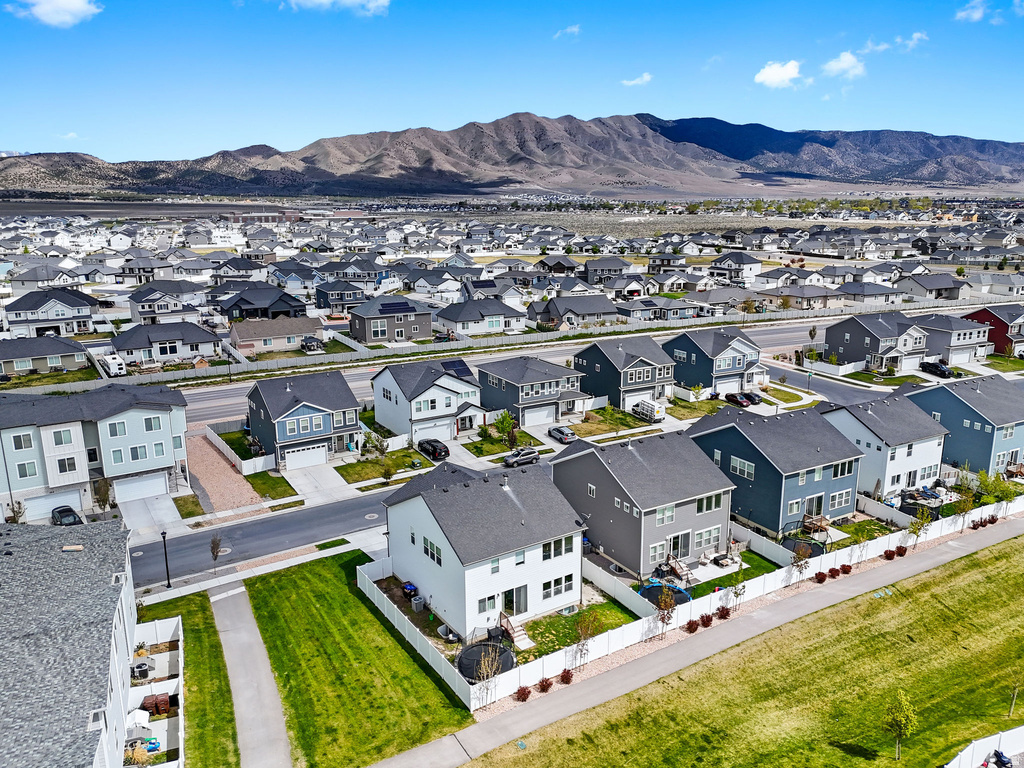 5197 N FOLKSTONE DR Eagle Mountain, UT 84005