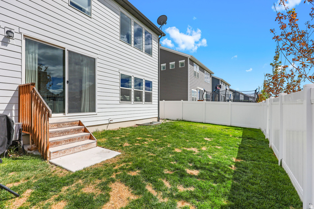 5197 N FOLKSTONE DR Eagle Mountain, UT 84005