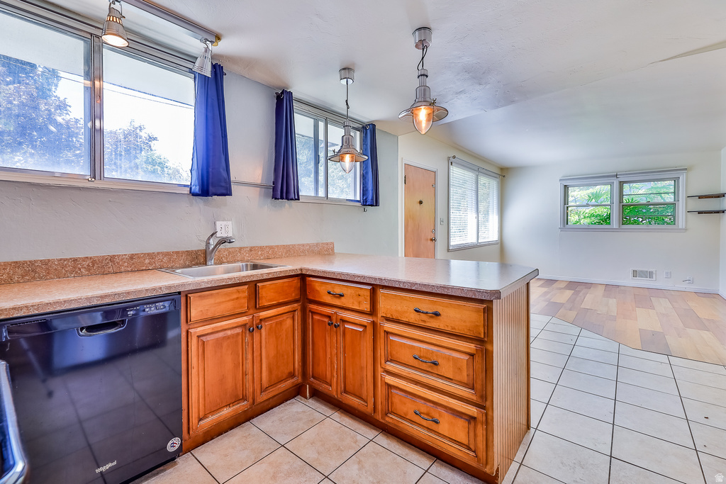 1219 E KENSINGTON AVE Salt Lake City, UT 84105