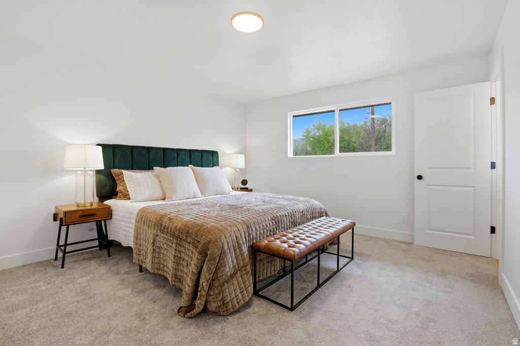 8643 S VAQUERO DR Sandy, UT 84094