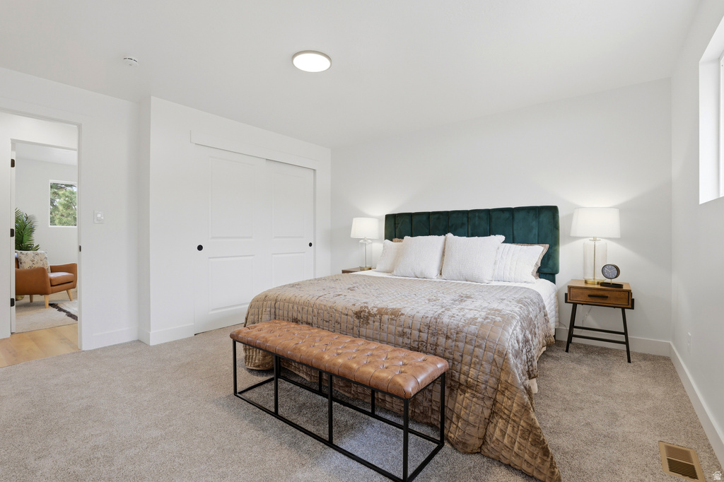 8643 S VAQUERO DR Sandy, UT 84094