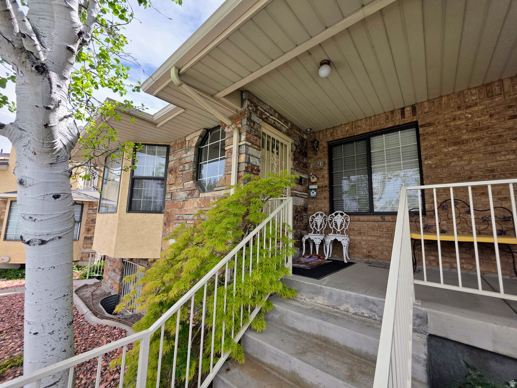 1094 E LOCH LOMOND WAY Millcreek, UT 84117