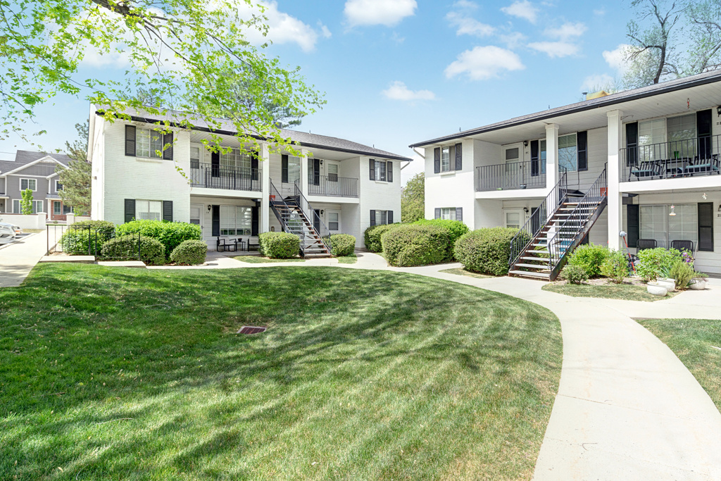 3575 S 3200 W #1B West Valley City, UT 84119