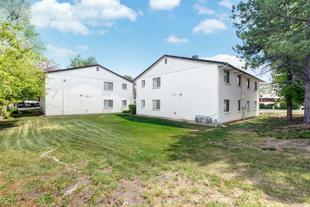 3575 S 3200 W #1B West Valley City, UT 84119