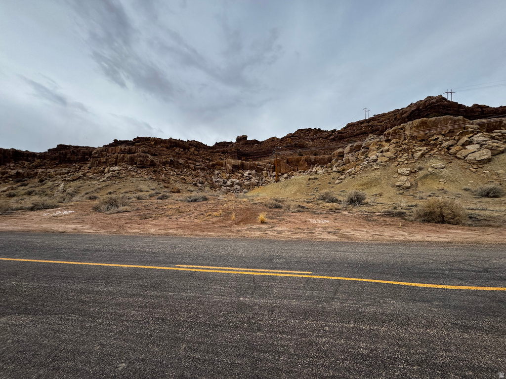 9088  W LEDGE RD Upalco, UT 84007