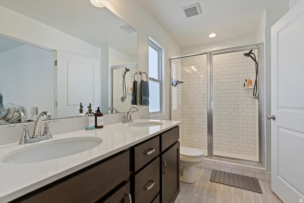 11764 S LEANDER DR South Jordan, UT 84009