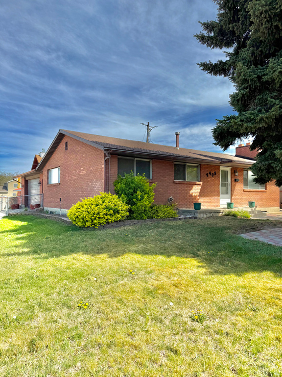 4405 S FAIRLANE CIR West Valley City, UT 84120