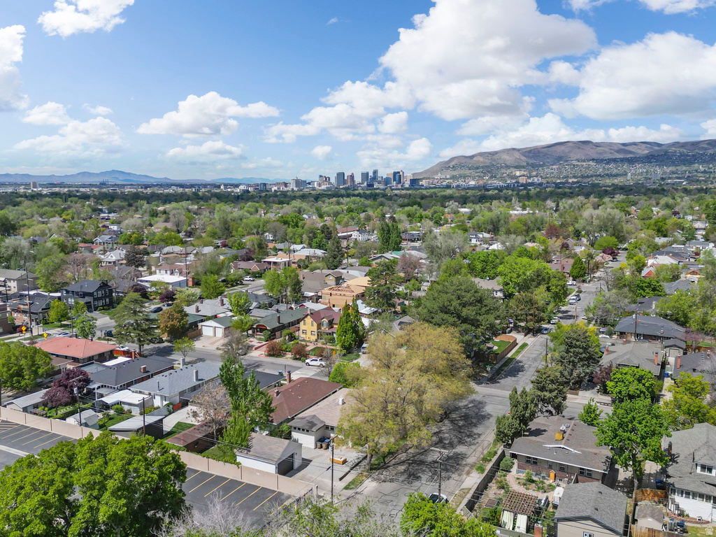 938 E HOLLYWOOD AVE Salt Lake City, UT 84105