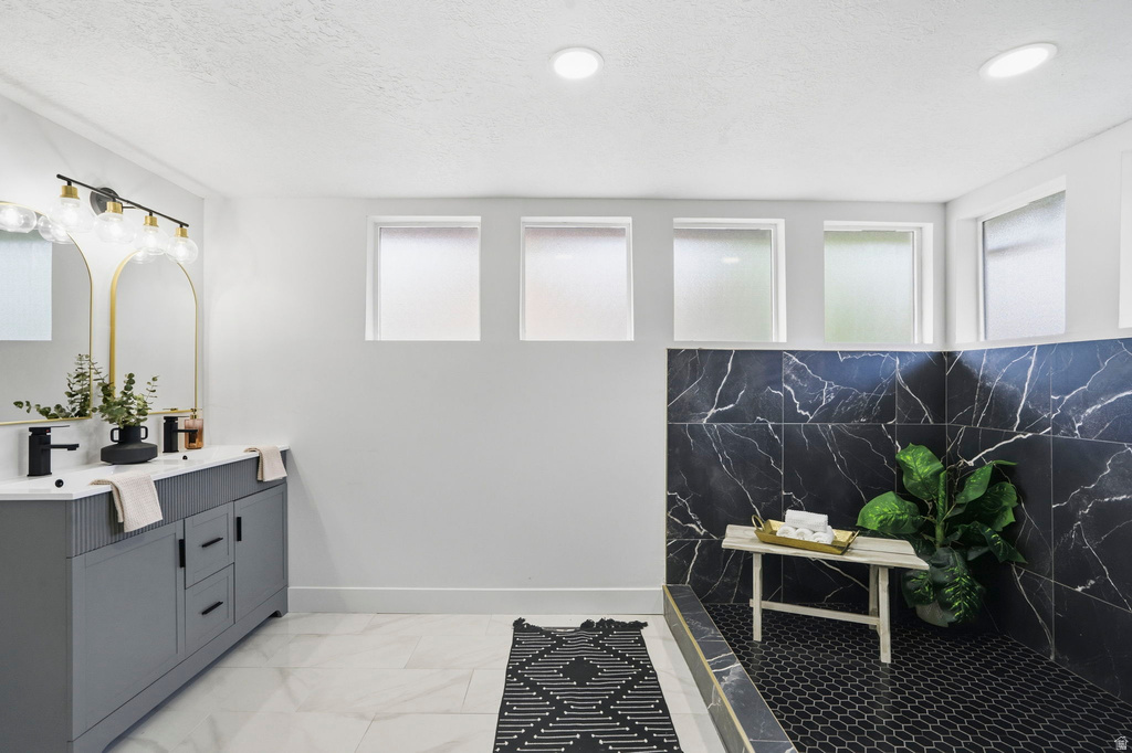 938 E HOLLYWOOD AVE Salt Lake City, UT 84105