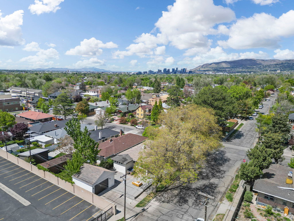 938 E HOLLYWOOD AVE Salt Lake City, UT 84105