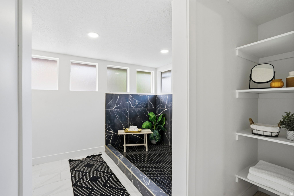 938 E HOLLYWOOD AVE Salt Lake City, UT 84105