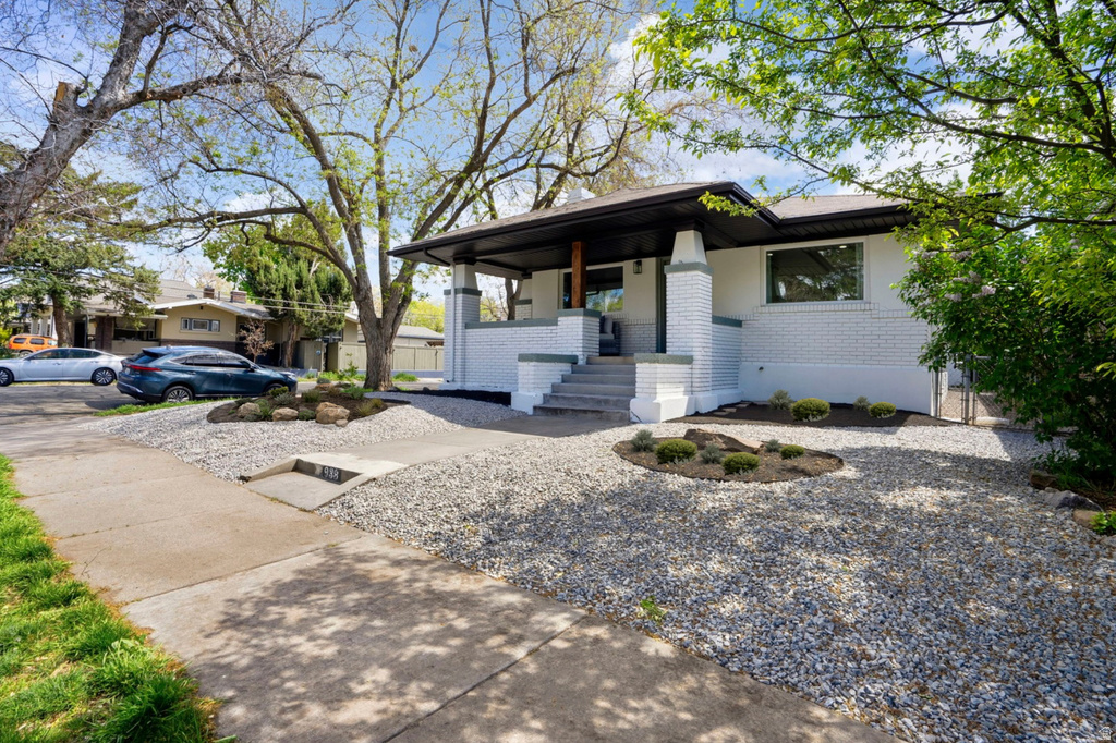 938 E HOLLYWOOD AVE Salt Lake City, UT 84105