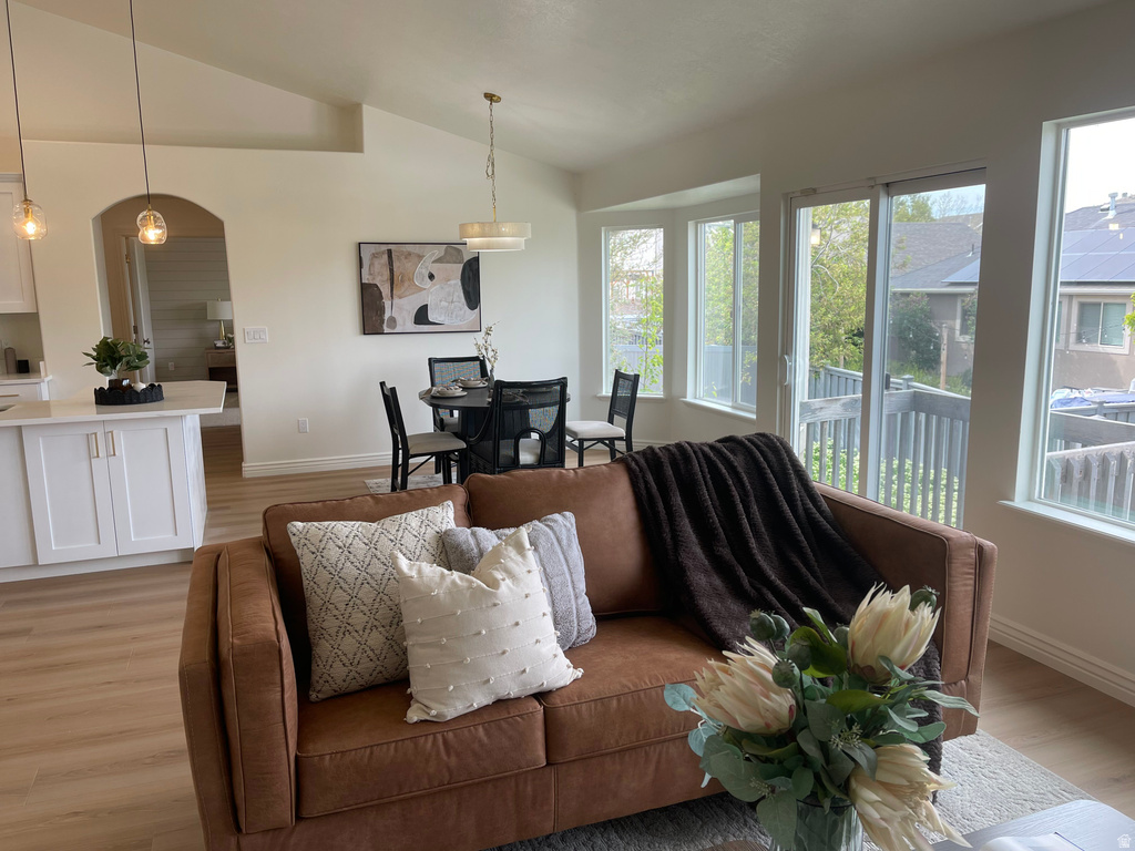 4105 E COMANCHE ST Eagle Mountain, UT 84005