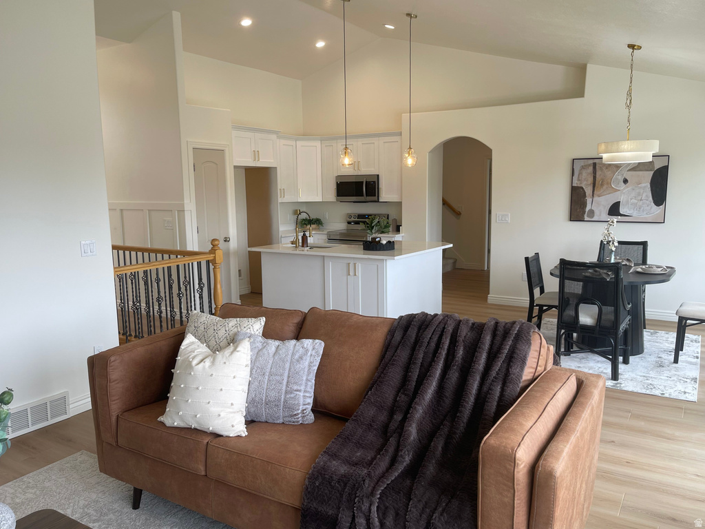 4105 E COMANCHE ST Eagle Mountain, UT 84005