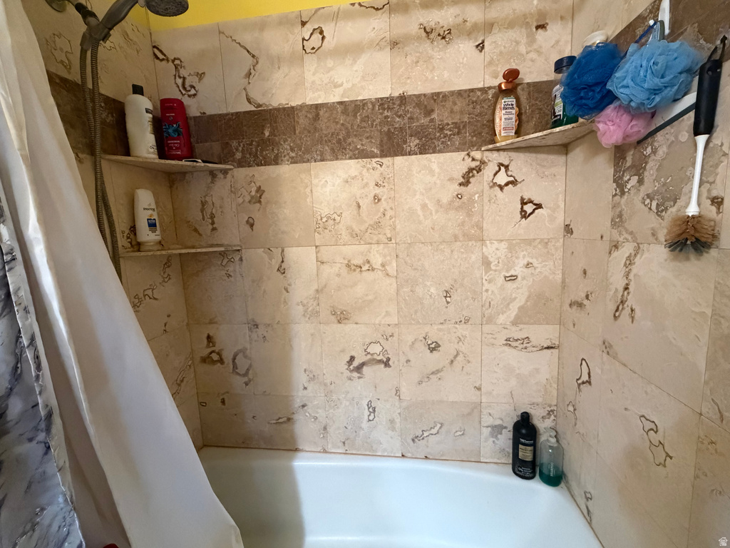 10429 E 4TH ST Randlett, UT 84063