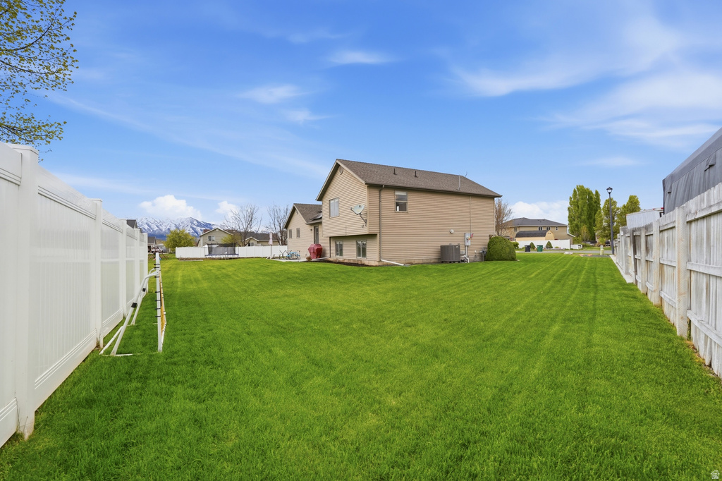 2477 S 960 W Nibley, UT 84321