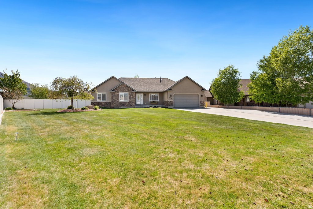 1096 S 350 E Payson, UT 84651