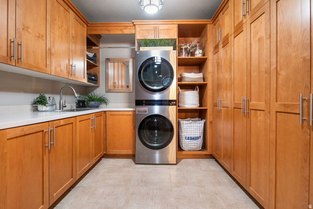 6884 W 9530 N Highland, UT 84003