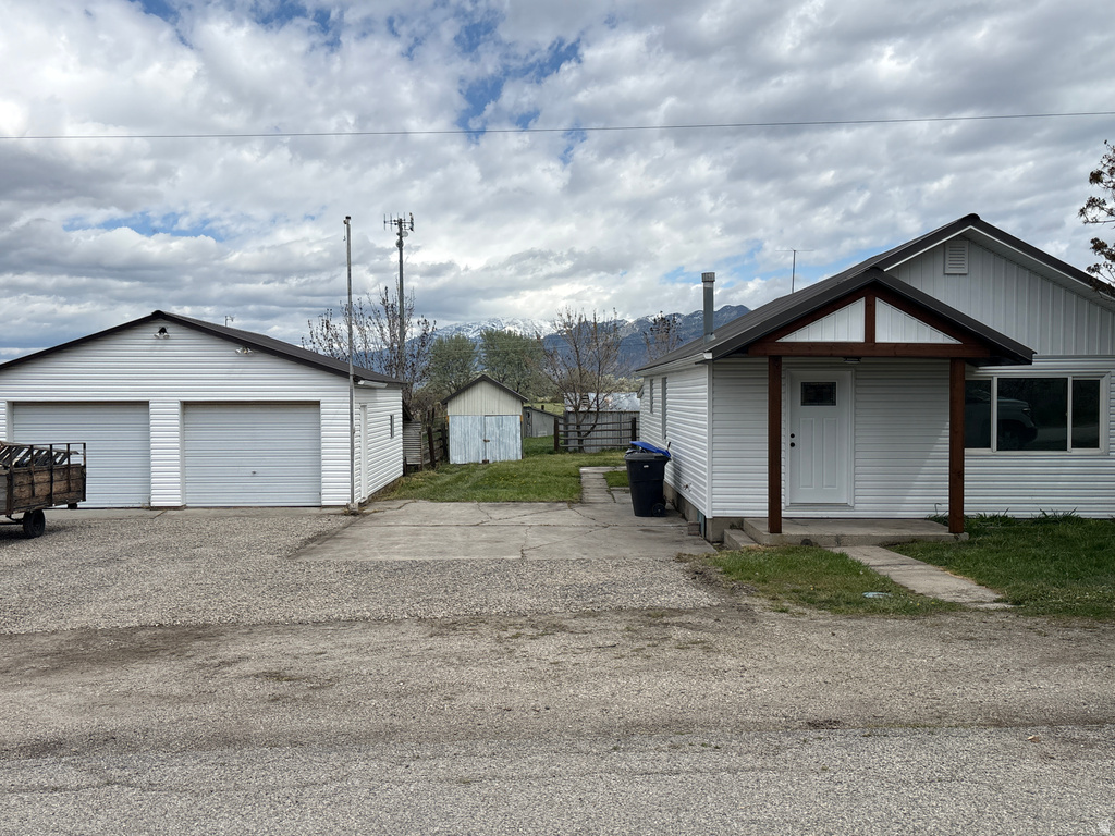 1410 W 2700 S Perry, UT 84302