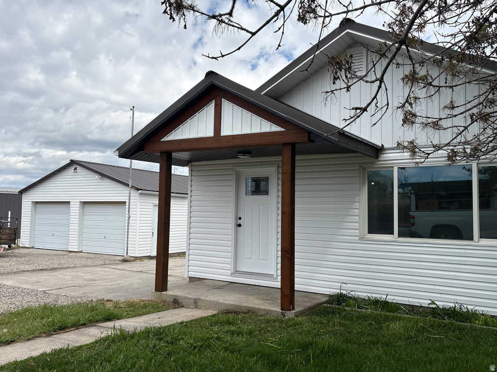 1410 W 2700 S Perry, UT 84302