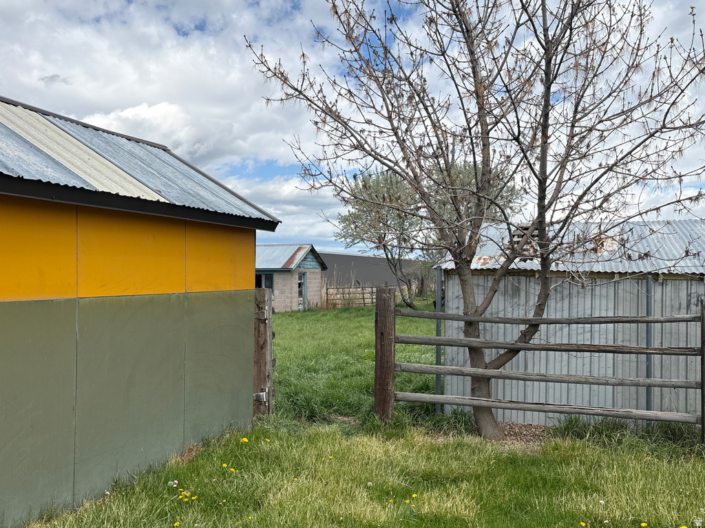 1410 W 2700 S Perry, UT 84302