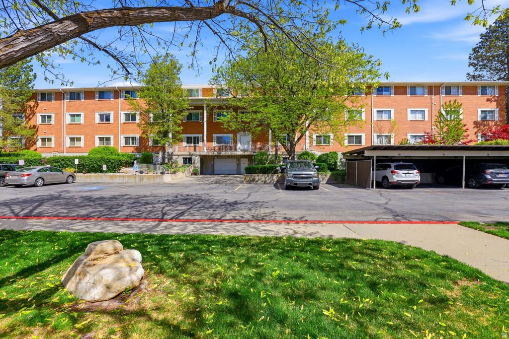 2760 S HIGHLAND DR #APT 4 Salt Lake City, UT 84106