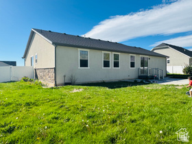 954 N WAHLEN WAY Harrisville, UT 84404