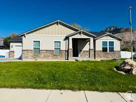 954 N WAHLEN WAY Harrisville, UT 84404