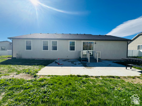 954 N WAHLEN WAY Harrisville, UT 84404