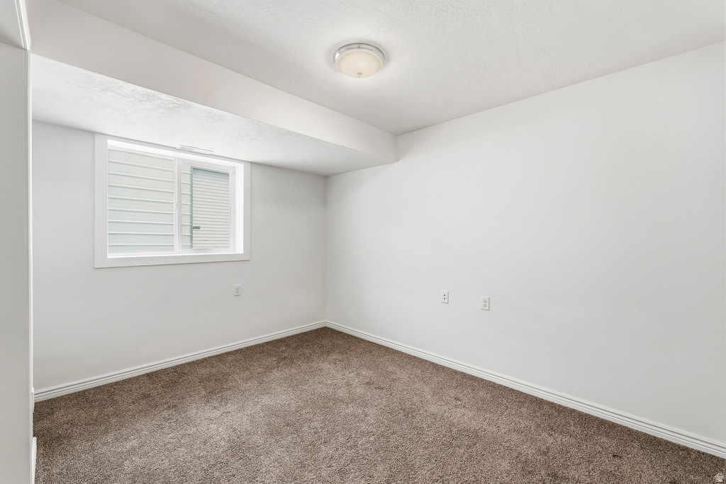 1561 W 1725 S Woods Cross, UT 84087