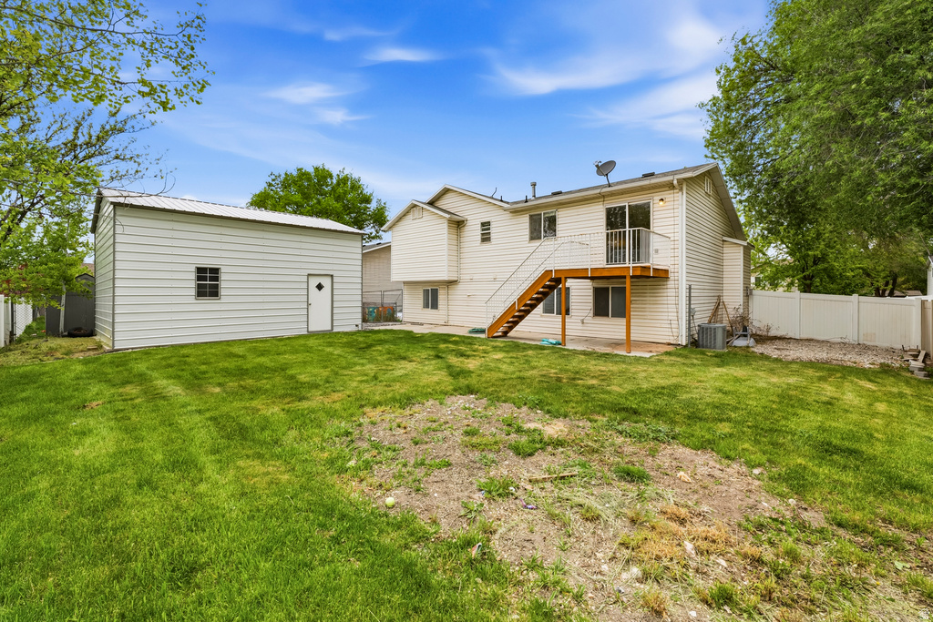 1561 W 1725 S Woods Cross, UT 84087