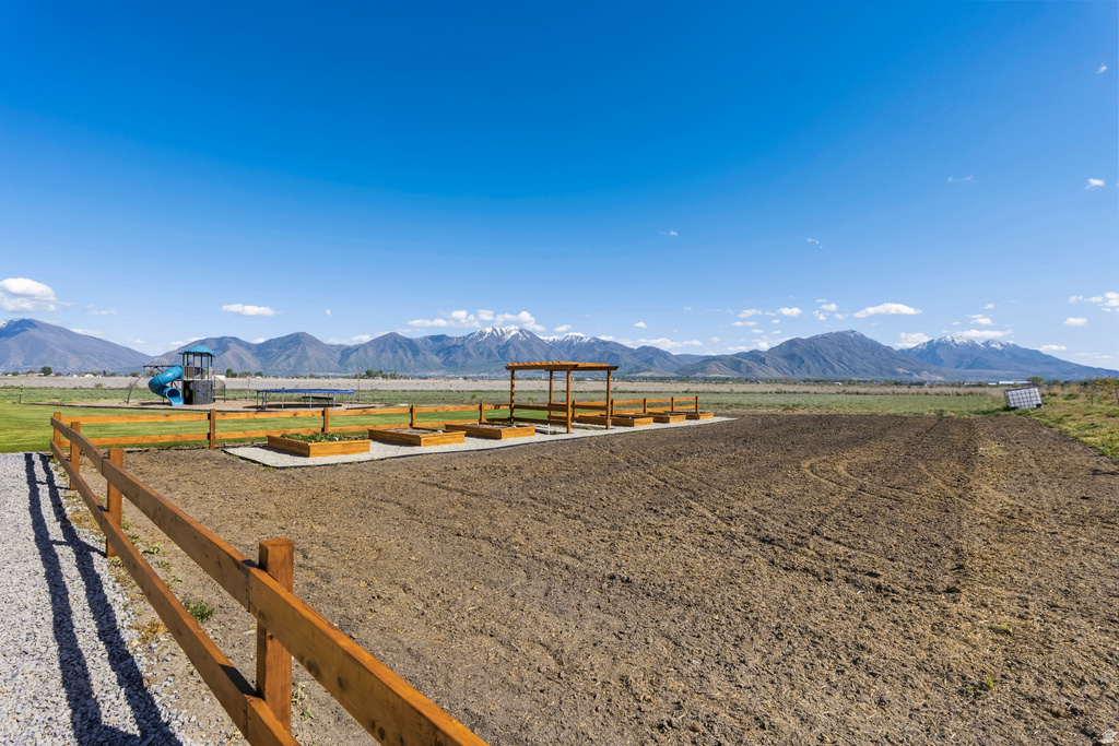 7498 S 4600 W Benjamin, UT 84660