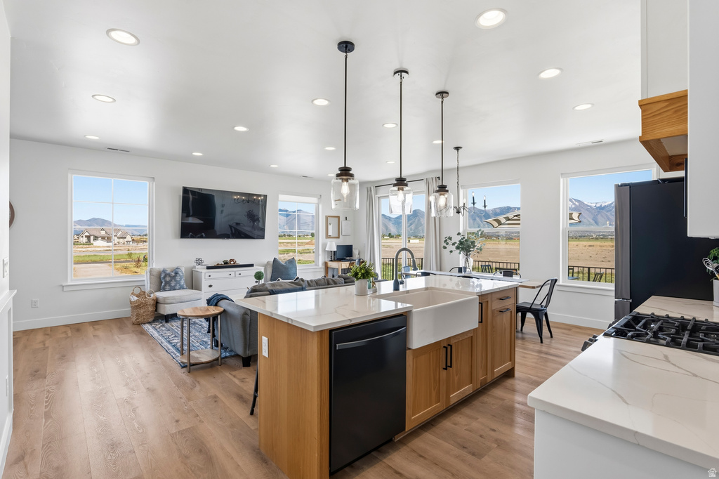 7498 S 4600 W Benjamin, UT 84660