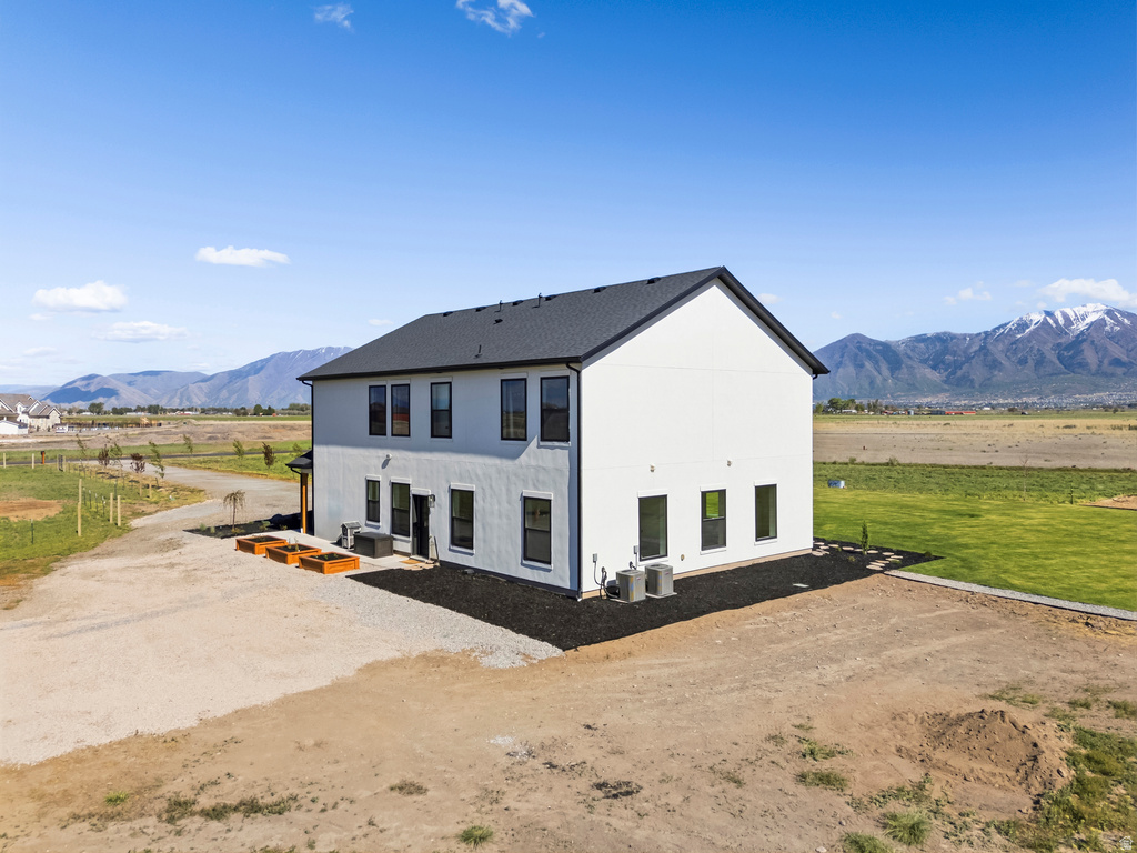 7498 S 4600 W Benjamin, UT 84660