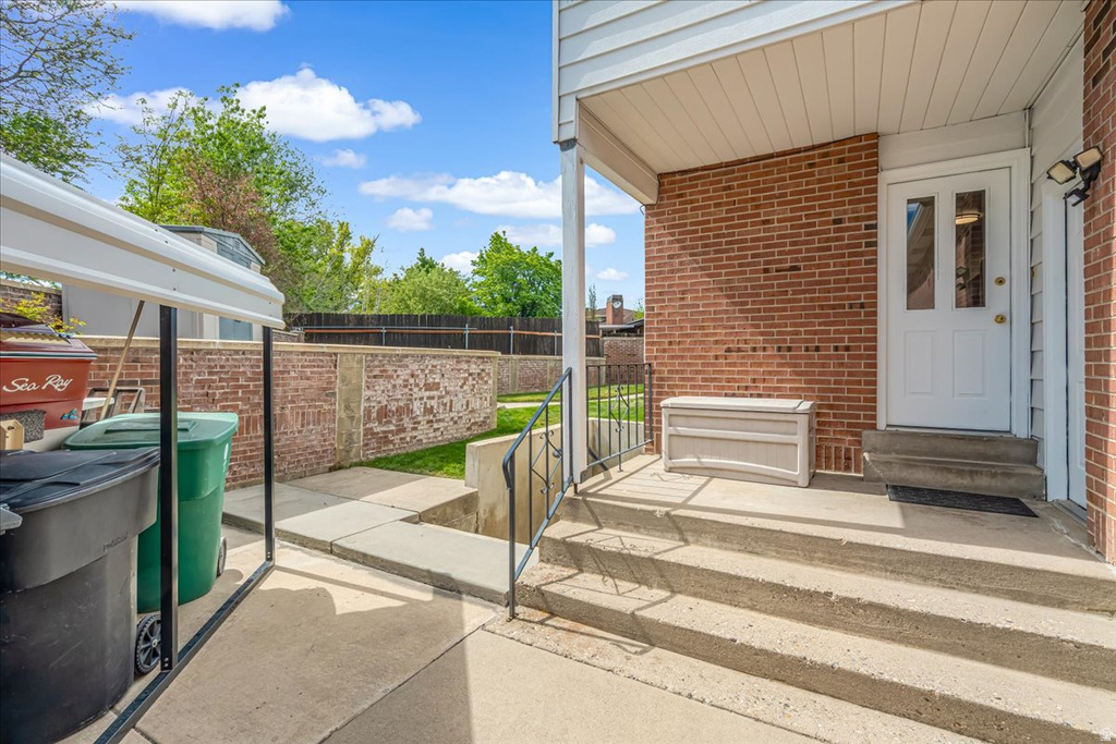 338 E SHAMROCK DR Murray, UT 84107