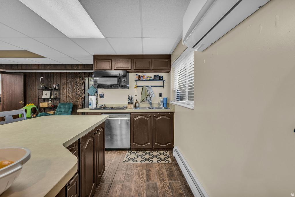 10705 S 300 E Sandy, UT 84070