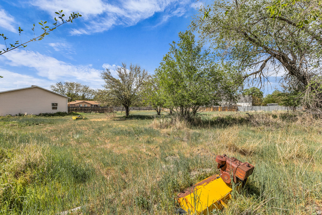 10705 S 300 E Sandy, UT 84070