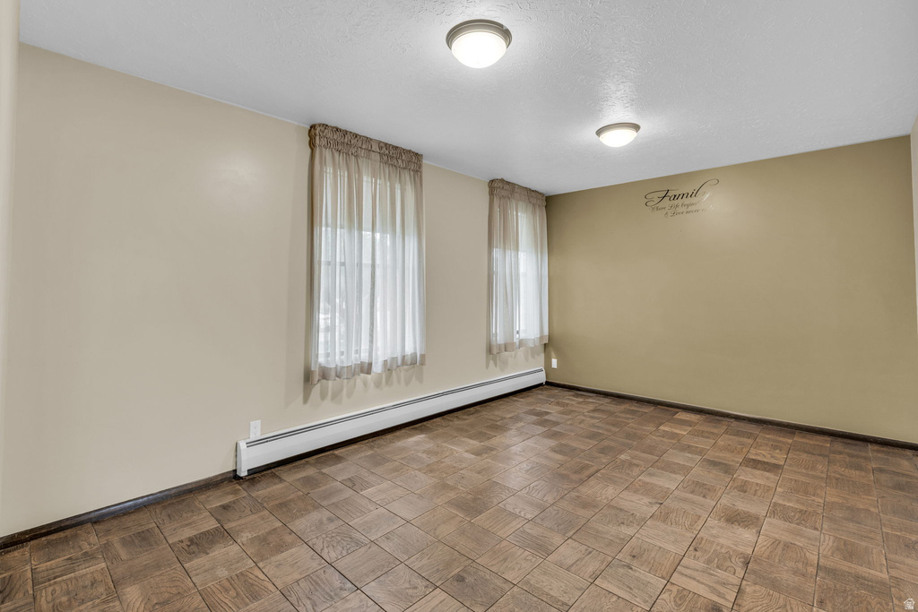 10705 S 300 E Sandy, UT 84070