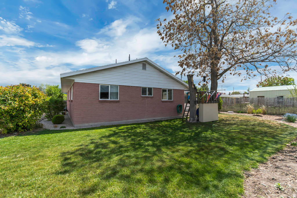 4898 S 1575 W Taylorsville, UT 84123