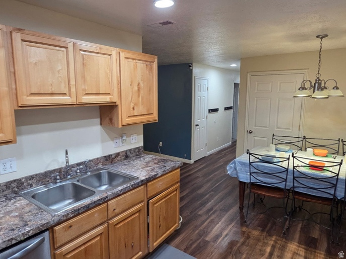 8198 N CEDAR SPRINGS RD #APT 5 Eagle Mountain, UT 84005